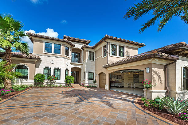 Cobblestone Driveway Pavers in Castle Rock, WA